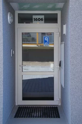 Hliníkové dvere exterierové