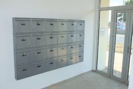 poštové schránky V panelákové veľké