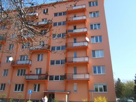 Sklenarova 12